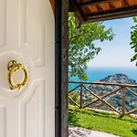 Monte Brusara Relais 4*
