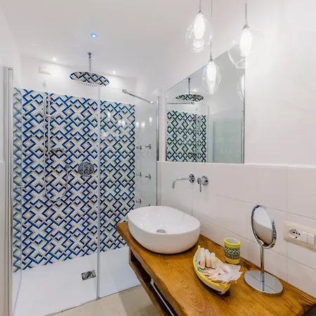 Monte Brusara Relais 4*