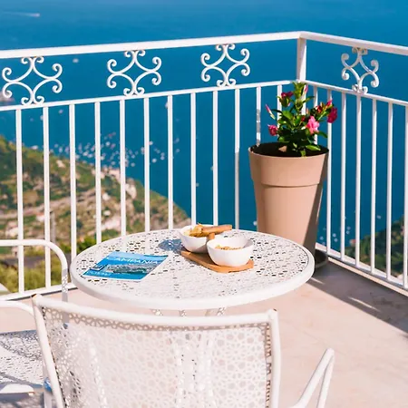 Monte Brusara Relais ベッド・アンド・ブレックファスト ラヴェッロ