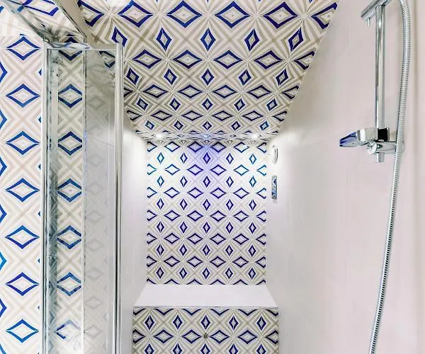 Monte Brusara Relais Bed & Breakfast 4*