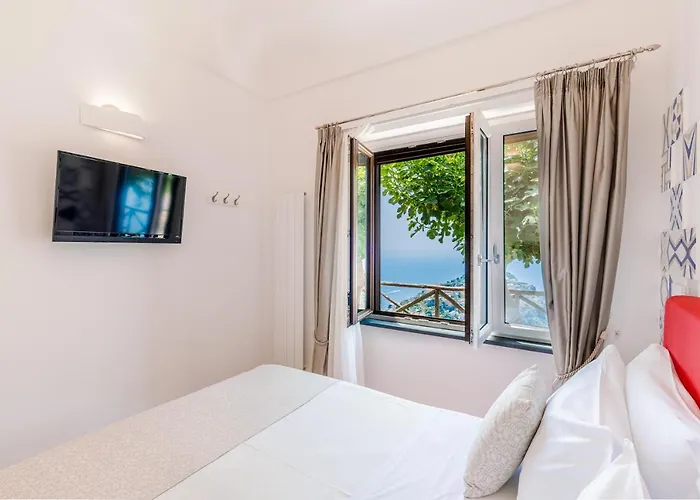 Monte Brusara Relais 住宿加早餐酒店 4*